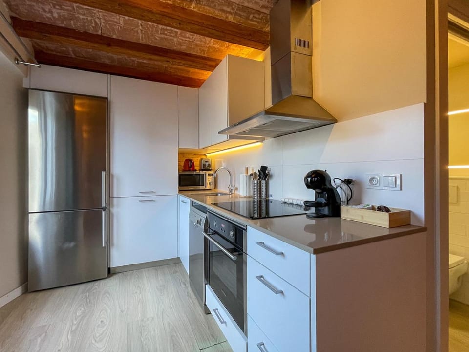 Barcelona Touch Apartments - Fontrodona Apartment in Barcelona