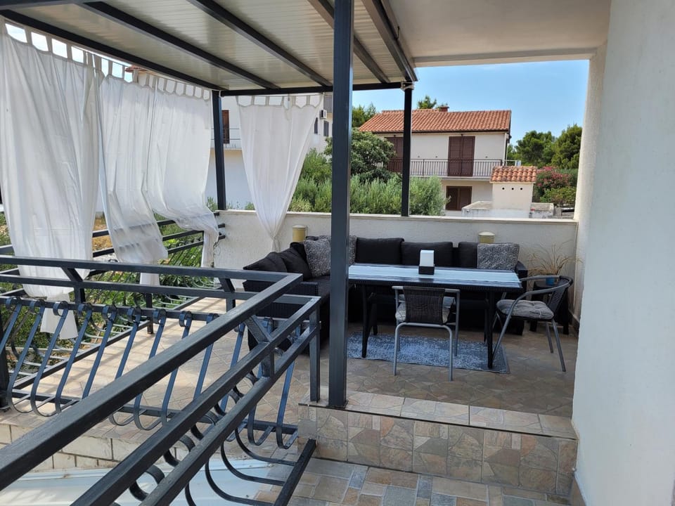 Balcony/Terrace, Seating area, Dining area