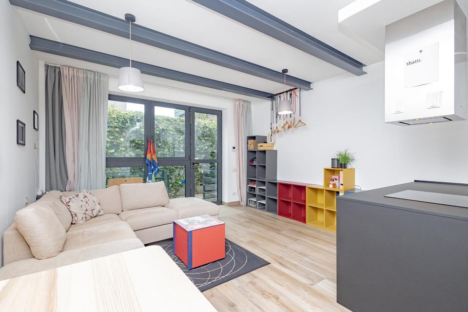 Communal lounge/ TV room, Kitchen or kitchenette, Living room, Seating area