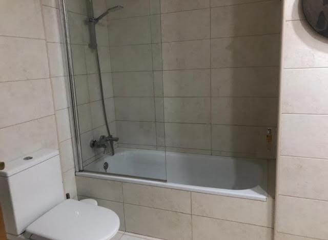 Shower, Toilet, Bathroom, Bath