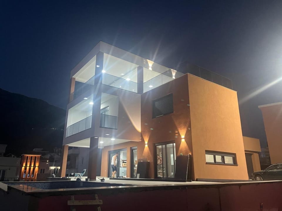 Vila Enesa Villa in Ulcinj Municipality