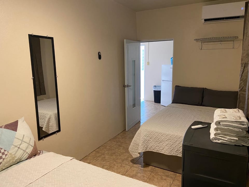 Bed, Photo of the whole room, Bedroom, air conditioner
