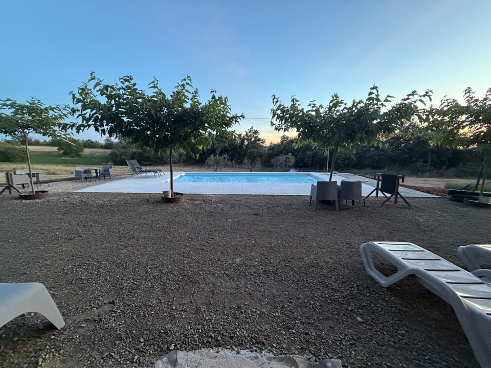 Moto Albergue Farango FOR MOTORBIKERS ONLY - SOLO PARA MOTEROS Inn in Catalonia