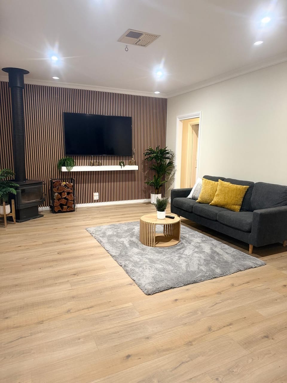 HomeVibe House in Mansfield