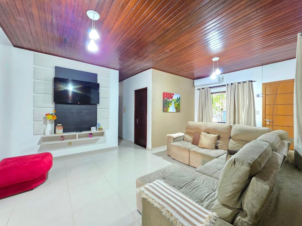 Casa Ampla Área de Lazer prox Centro e Cataratas House in Foz do Iguaçu