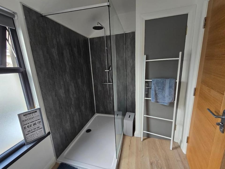 Central Portrush Townhouse available for Open Golf House in Scotland