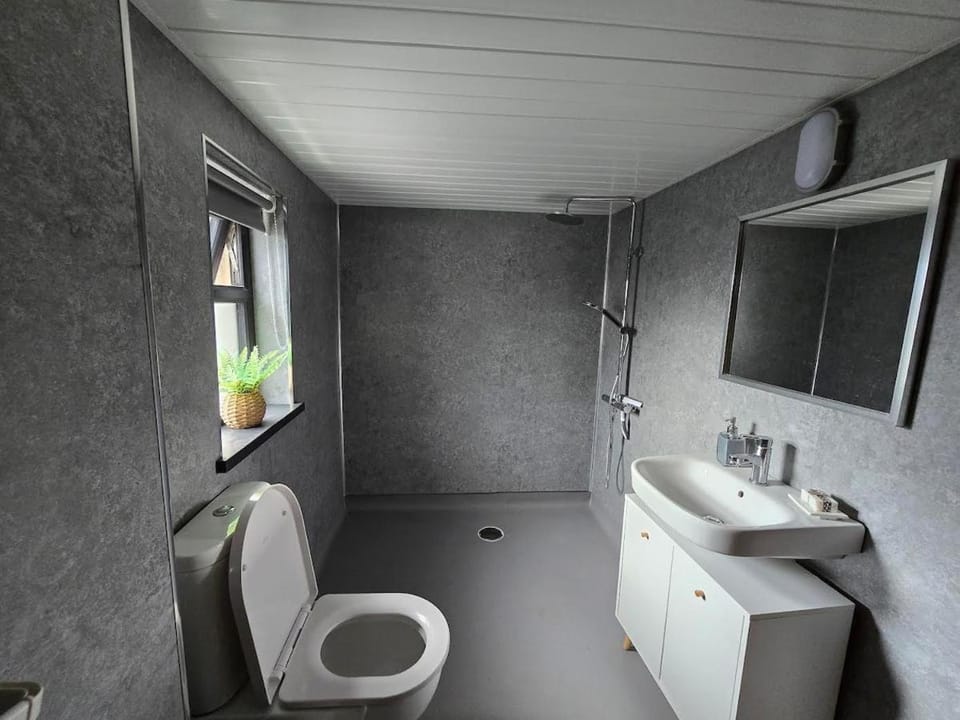Central Portrush Townhouse available for Open Golf House in Scotland