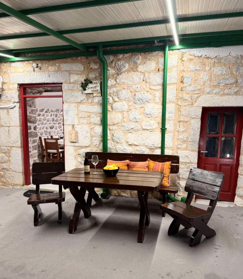 Inner courtyard view