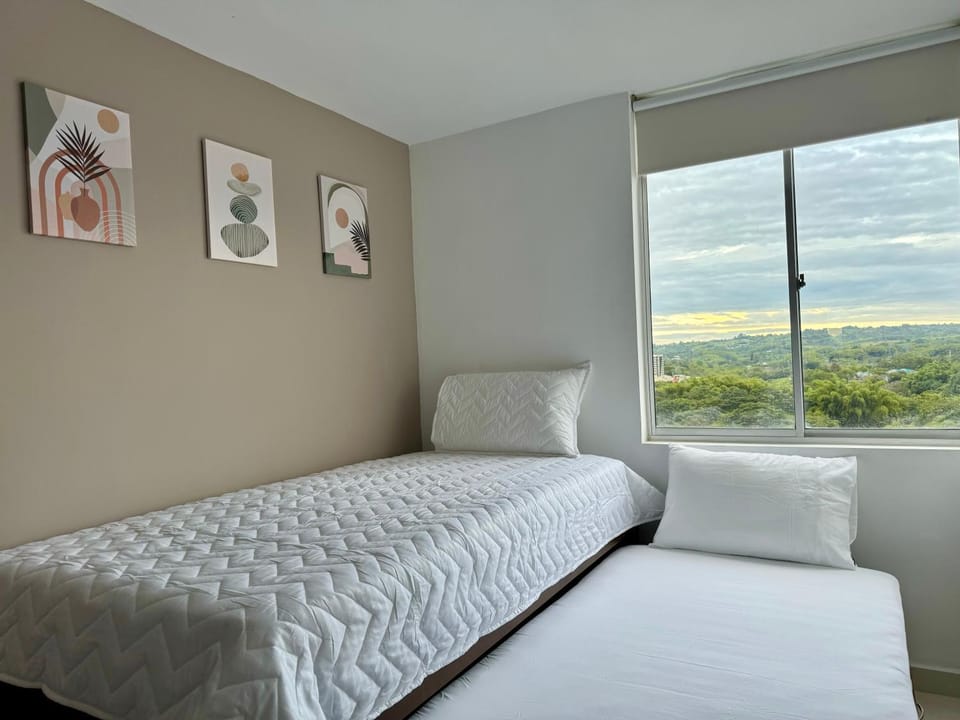 Bed, Natural landscape, Photo of the whole room, Bedroom