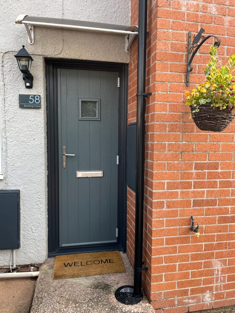 Facade/entrance