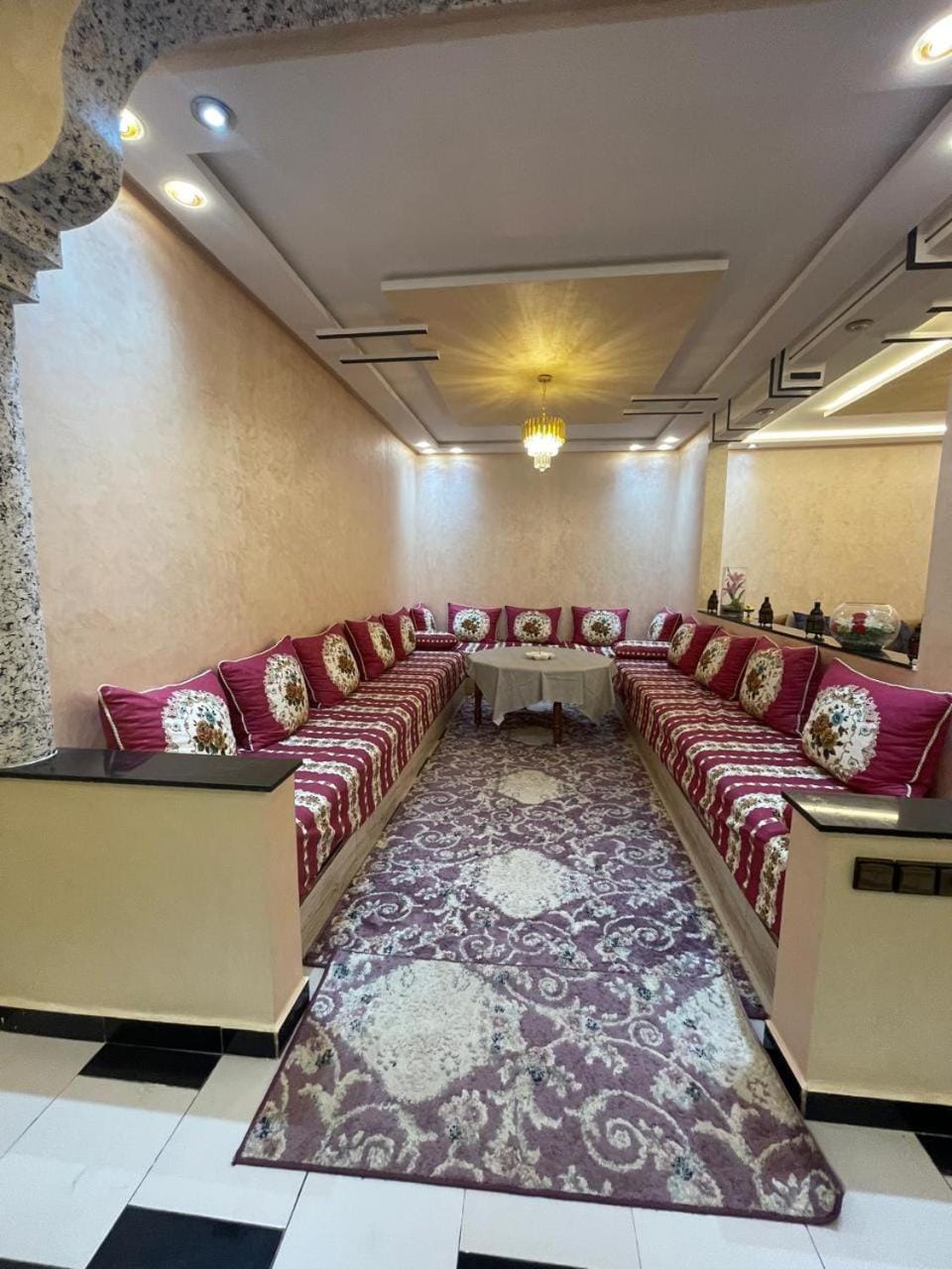 Living room, Seating area