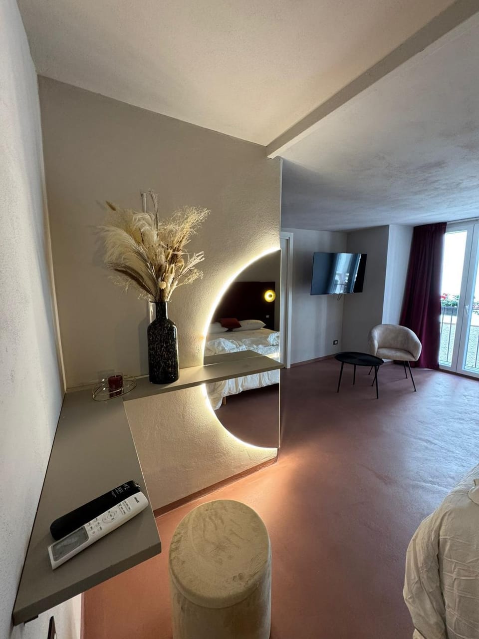 Photo of the whole room