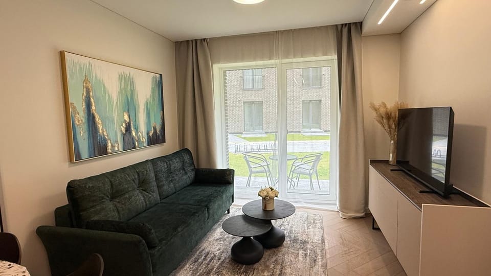 Communal lounge/ TV room, TV and multimedia, Living room, Seating area