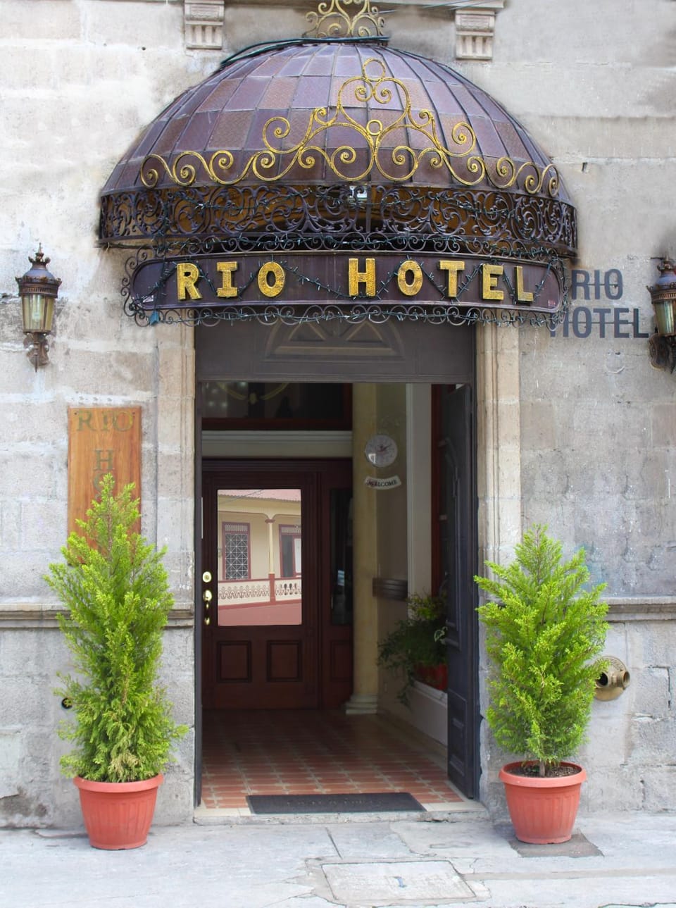 Facade/entrance, Day