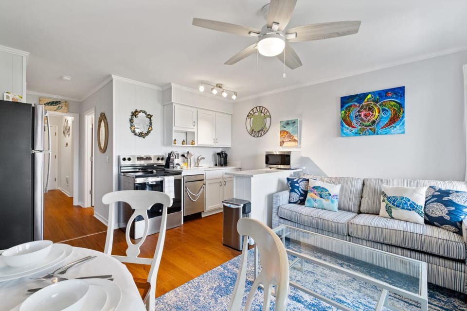 Living room, Dining area, kitchen