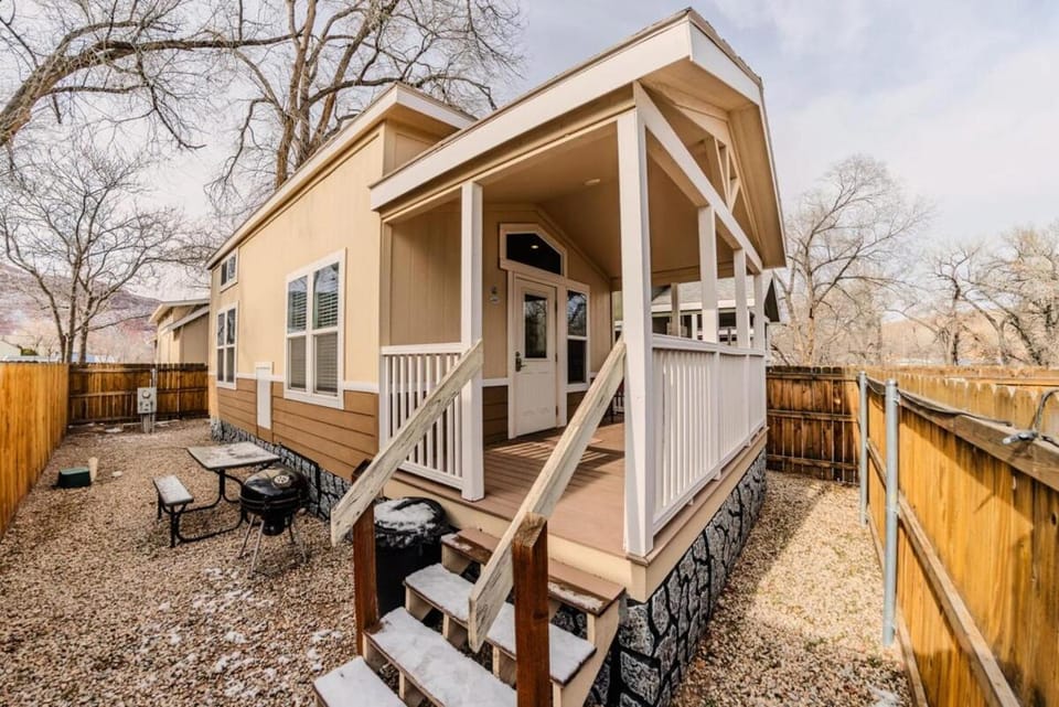Property building, Patio, Winter, BBQ facilities, View (from property/room), Dining area