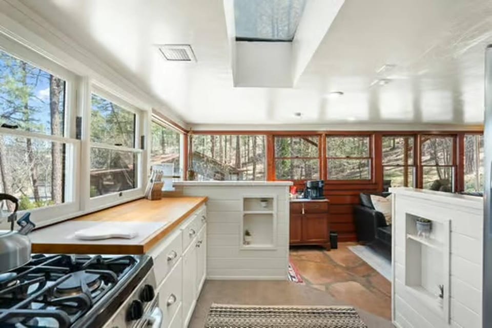 View (from property/room), Kitchen or kitchenette