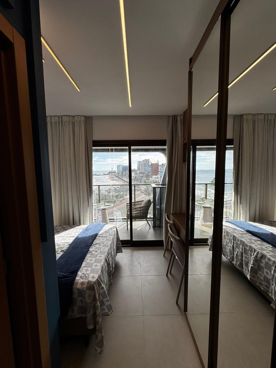 UNU Studio 404 Farol da Barra: Vista Cartão Postal Apartment in Salvador
