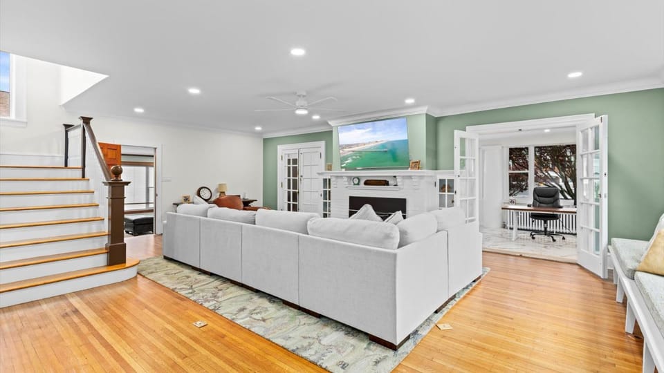 Grand Ventnor Estate - Luxurious 8-BR Mansion House in Ventnor City