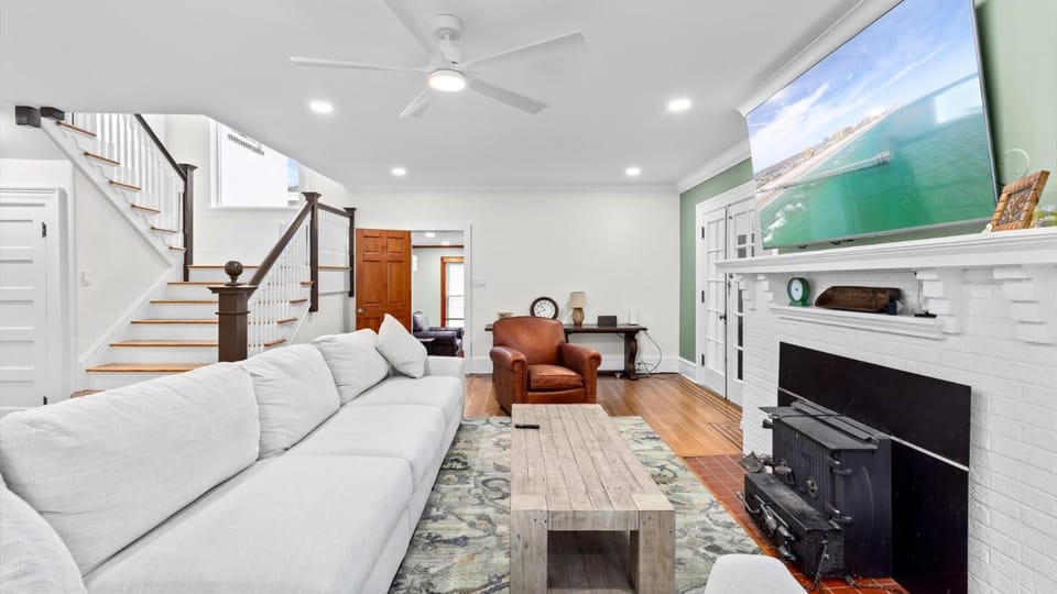 Grand Ventnor Estate - Luxurious 8-BR Mansion House in Ventnor City
