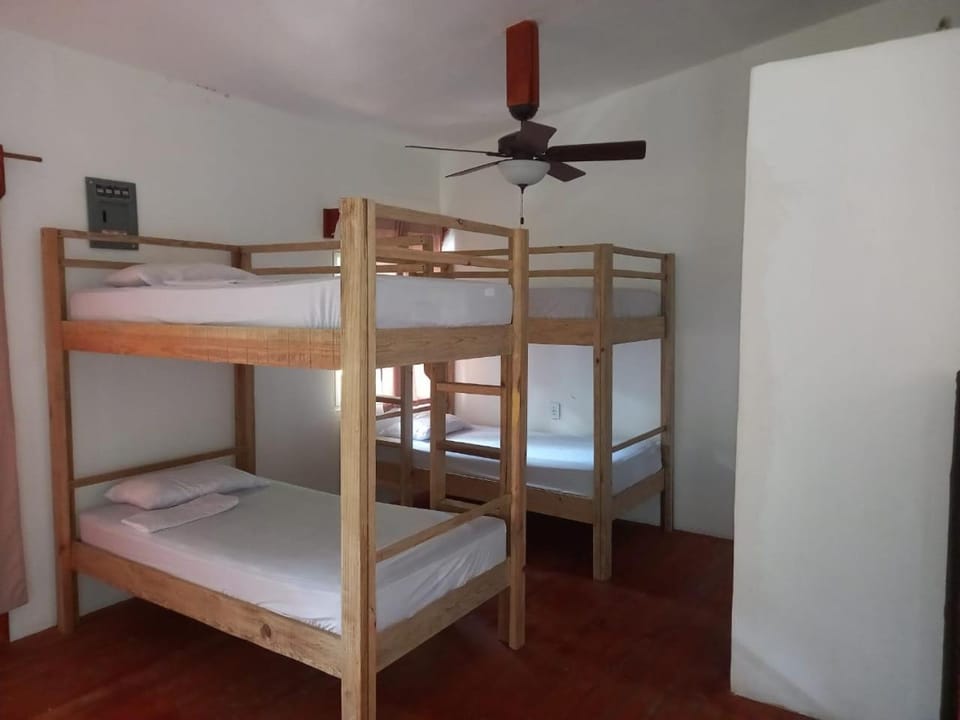 Roatan Onat Hostel 1 Apartment in West End
