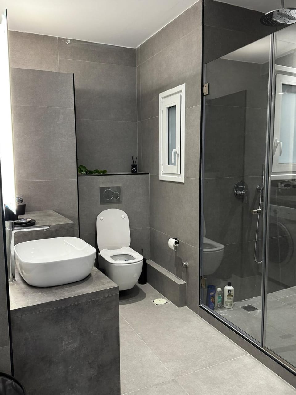 Shower, Toilet, Bathroom
