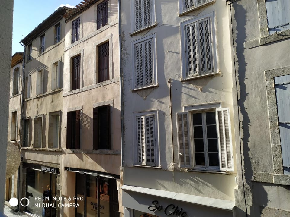 Property building, Balcony/Terrace