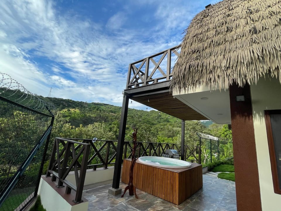 Natural landscape, Hot Tub, Balcony/Terrace, Mountain view