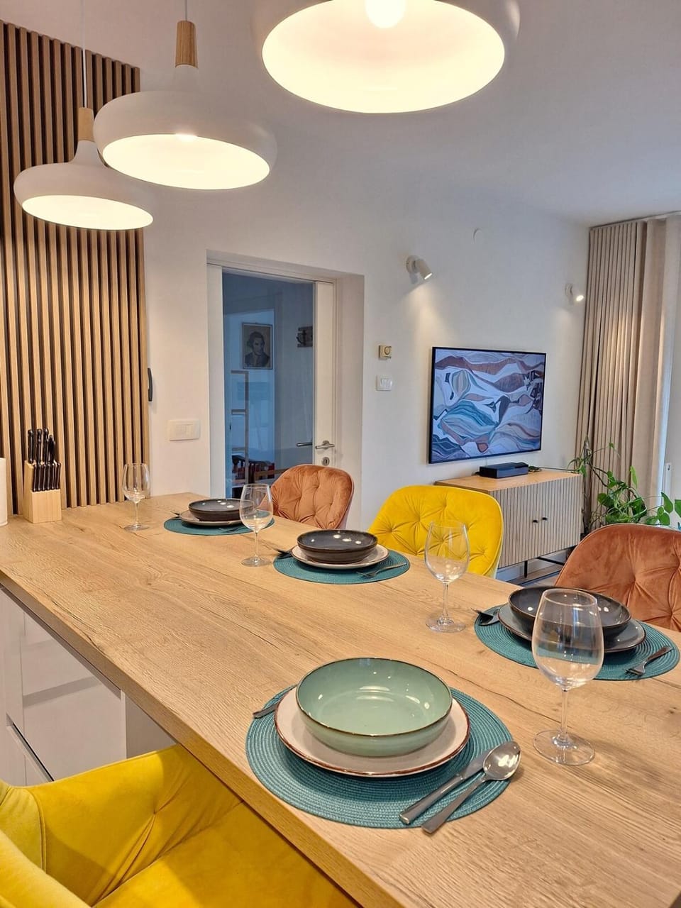 TV and multimedia, Living room, Dining area