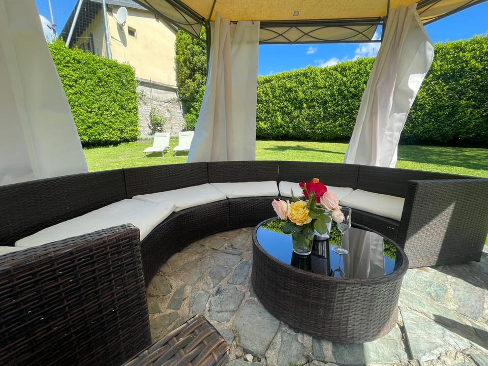 Garden, Garden, Balcony/Terrace