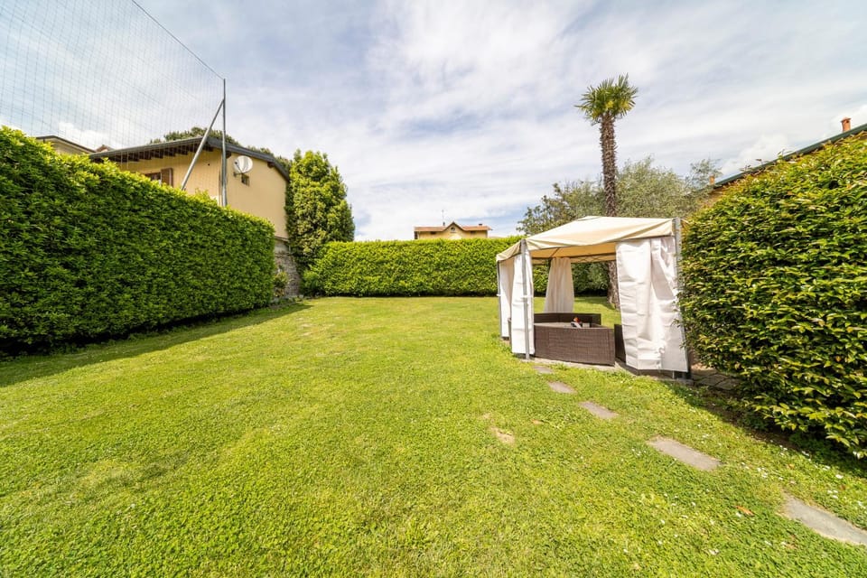 Property building, Garden, Garden