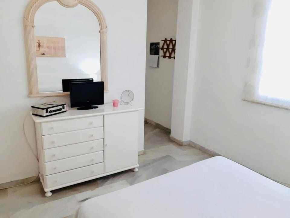 Bright & Cozy Flat with views of Fuengirola Beach Apartment in Fuengirola