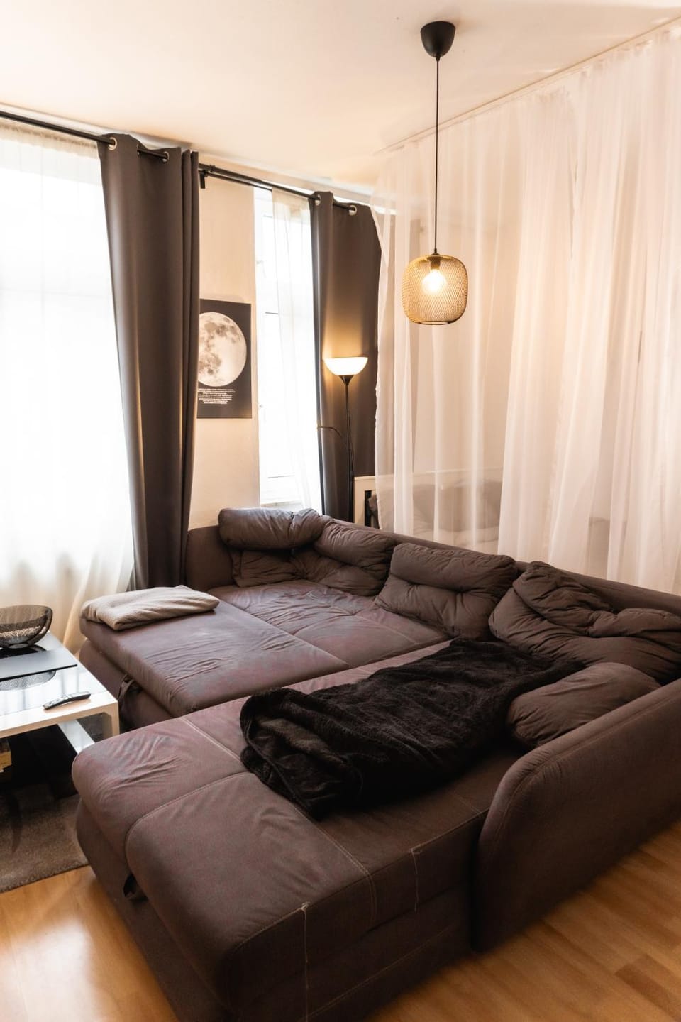 Bed, Living room, Photo of the whole room, Seating area, Bedroom, towels