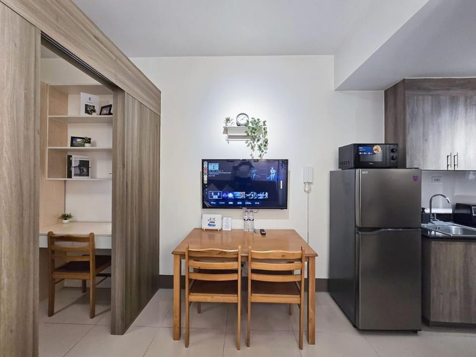 Citispace 1BR Condotel Suite at FAME Residences #FM22B Apartment in Mandaluyong