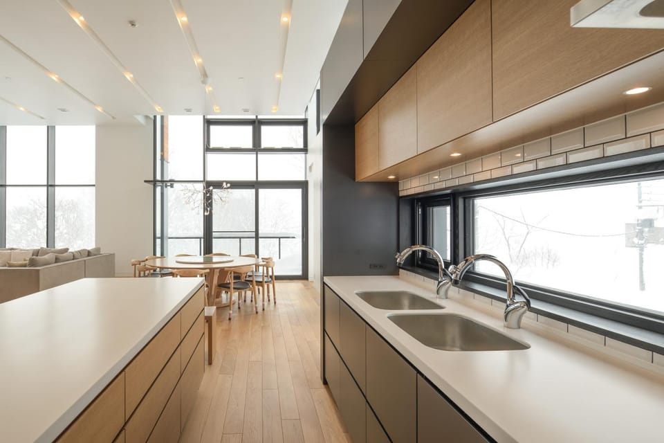 Kitchen or kitchenette