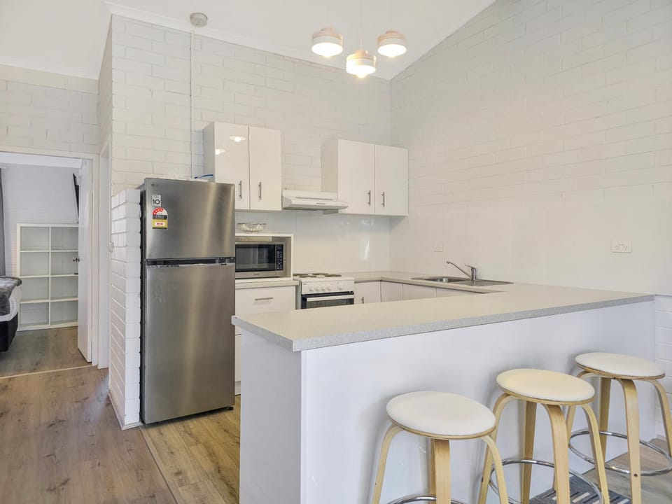 Alpha 9 - Central 3BR Apt l Ski Storage l Smart TVs l WiFi - By HappyHosts Apartment in Jindabyne