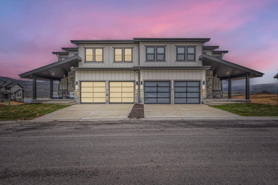 Deer Valley East Perfection on Vissen! 933 townhouse Apartment in Jordanelle Reservoir