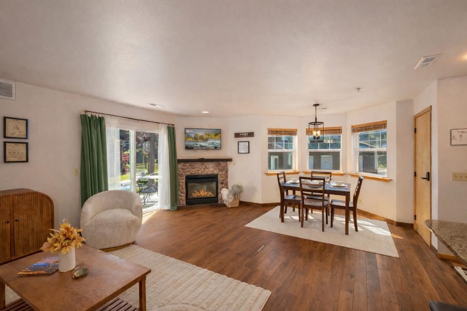 Edelweiss Escape Apartment in Leavenworth