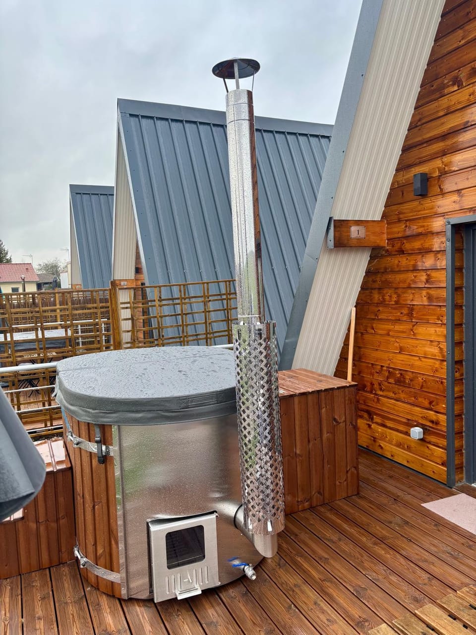 Lodge lady tipi 1 avec bain nordique et piscine Chalet in Grand Est