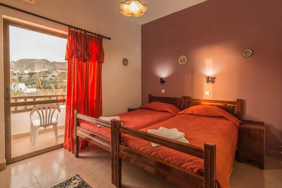 Bathroom, Balcony/Terrace, Kitchen or kitchenette, Bedroom, Landmark view, Mountain view