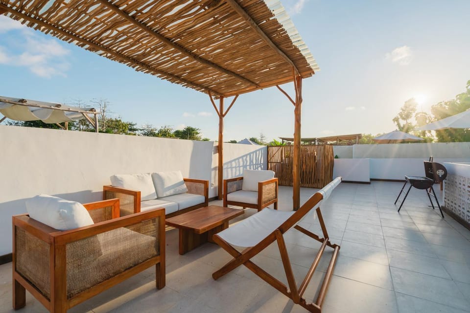 Patio, Seating area