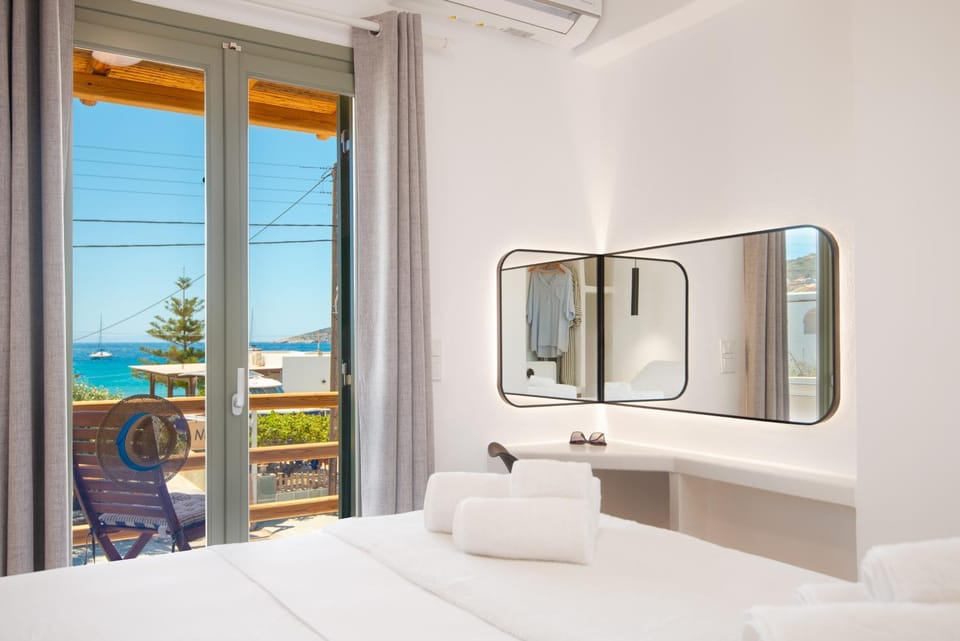 Bed, Photo of the whole room, Bedroom, Sea view