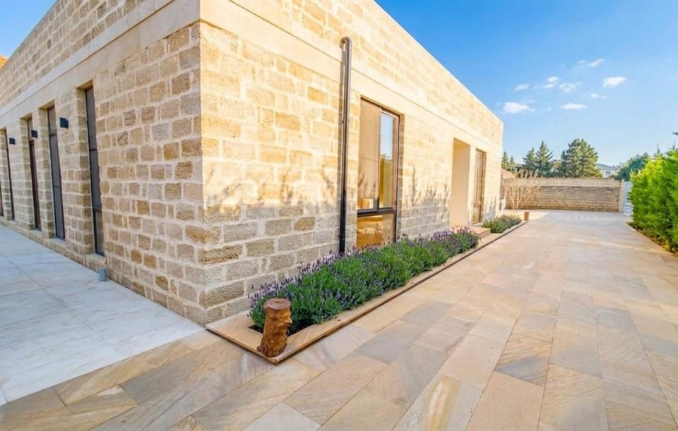 Facade/entrance, Garden, Garden view, Garden view