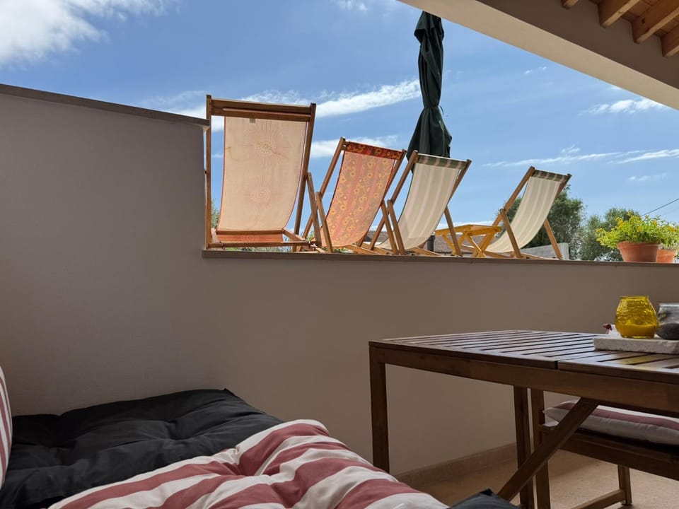 Patio, Balcony/Terrace, Dining area, sunbed