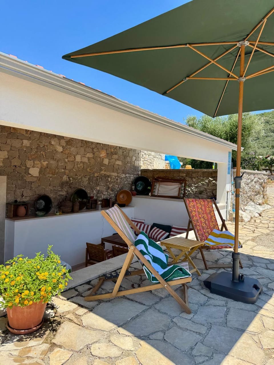 Patio, sunbed