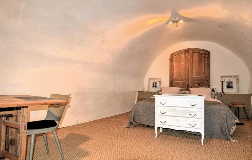 Beautiful apartment near Uzes House in Provence