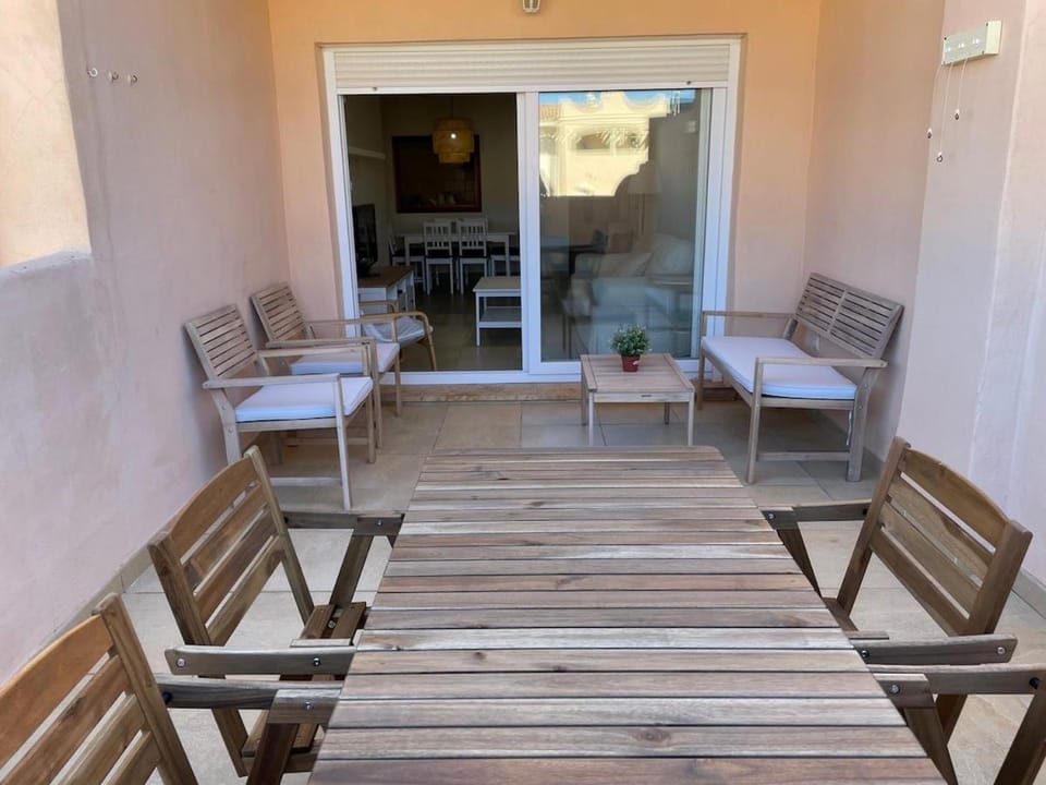 Apartamento con piscina y terraza muy cerca de la playa Apartment in Costa de la Luz