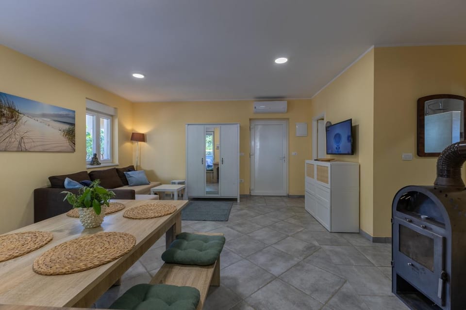 Dining area, air conditioner