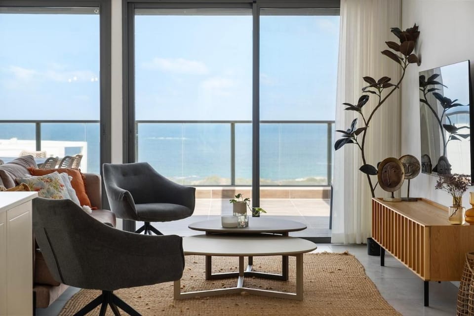 Mamad Achziv Seaside Stylish Stay by SeaNRent Apartment in North District