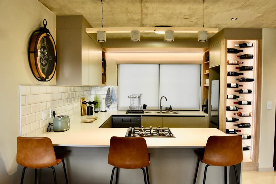 Kitchen or kitchenette
